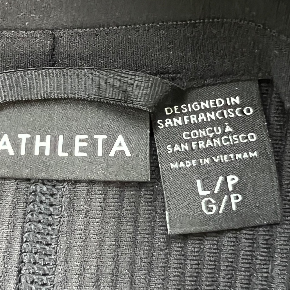 Athleta Salutation Ribbed Jacket Black-Size Petit… - image 5